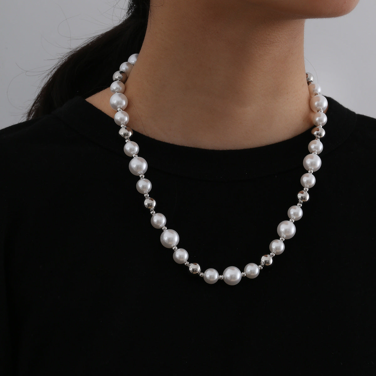 Orvalis Pearl Necklace